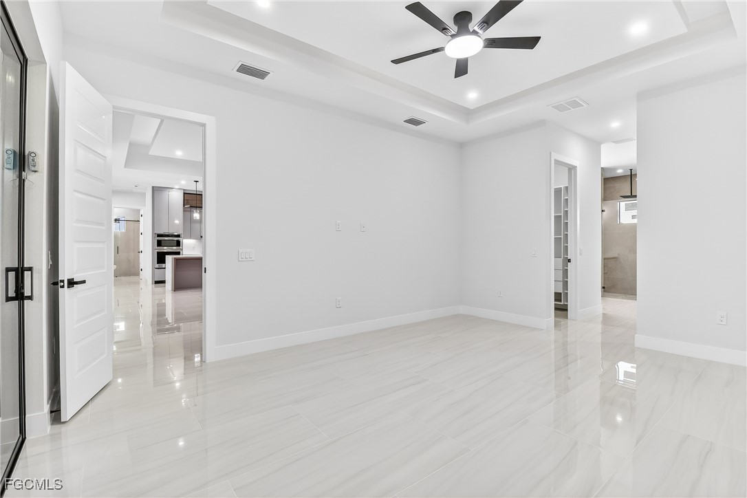 1824 SW 49th TER