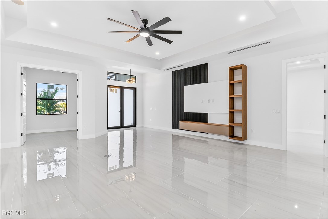 1824 SW 49th TER