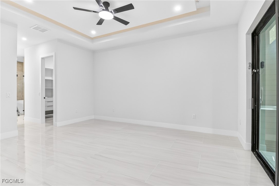1824 SW 49th TER
