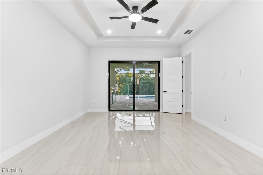 1824 SW 49th TER