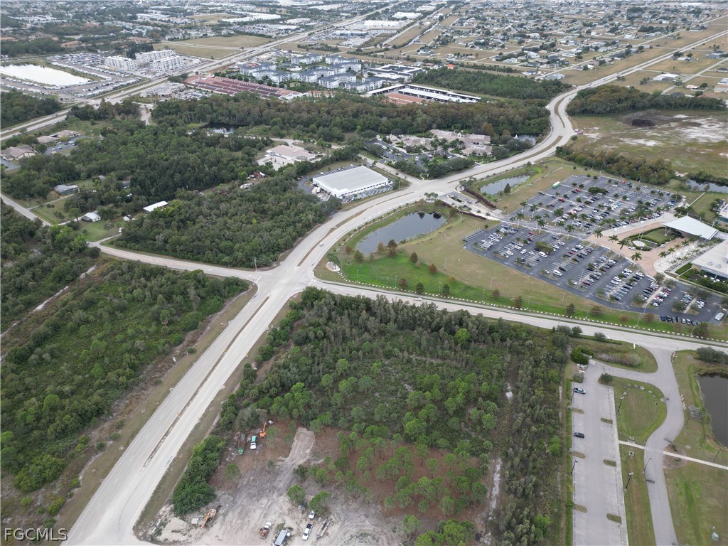 2511 Diplomat PKWY E