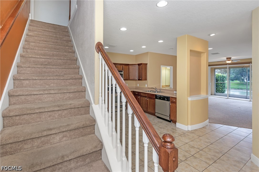 368 Harbor Ridge DR