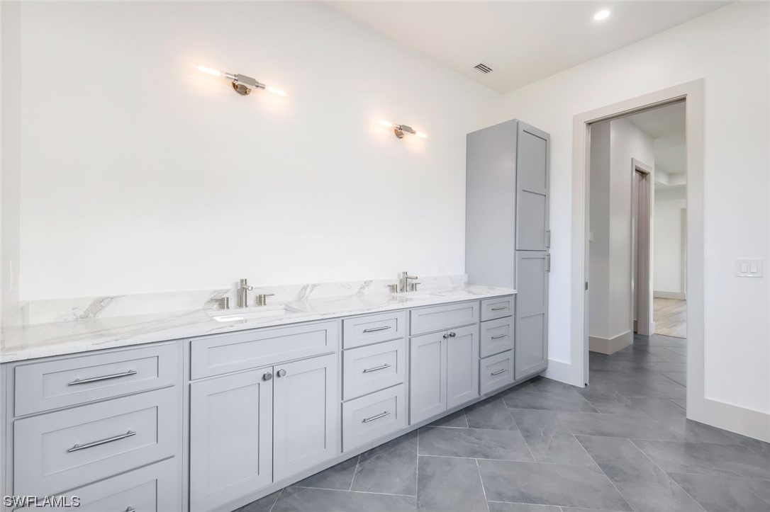 860 Palmetto Pointe CIR