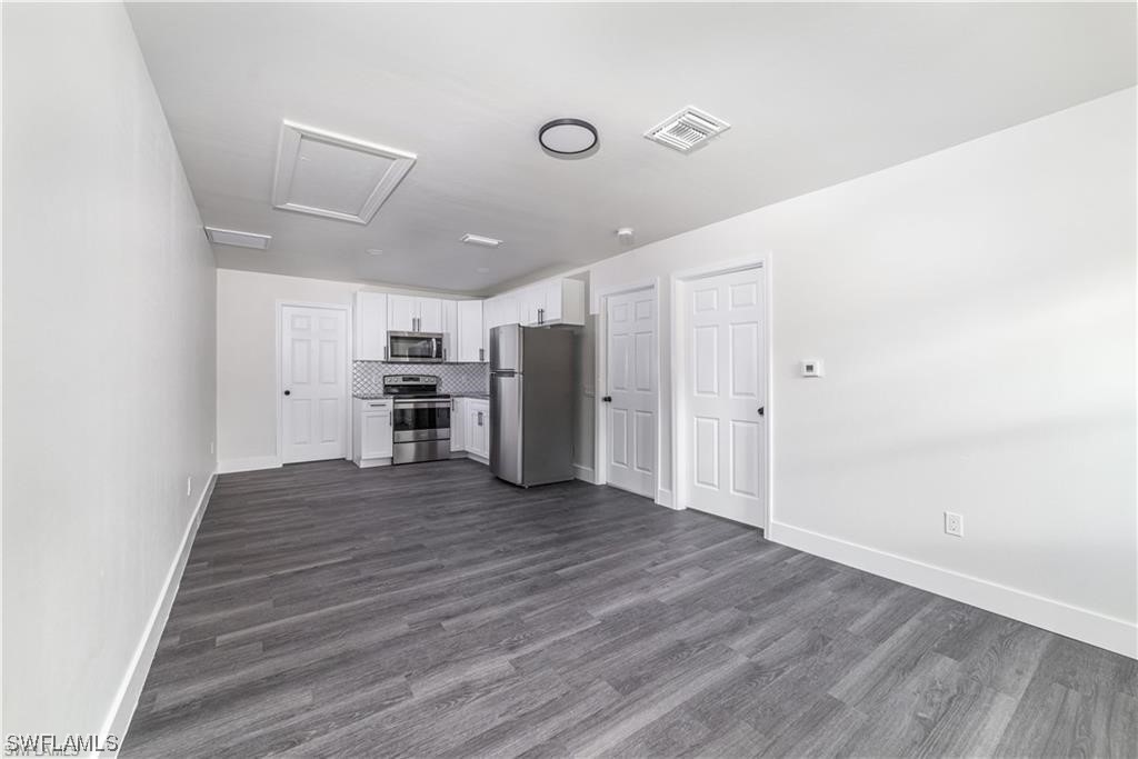 25-27 Cypress ST 25,27