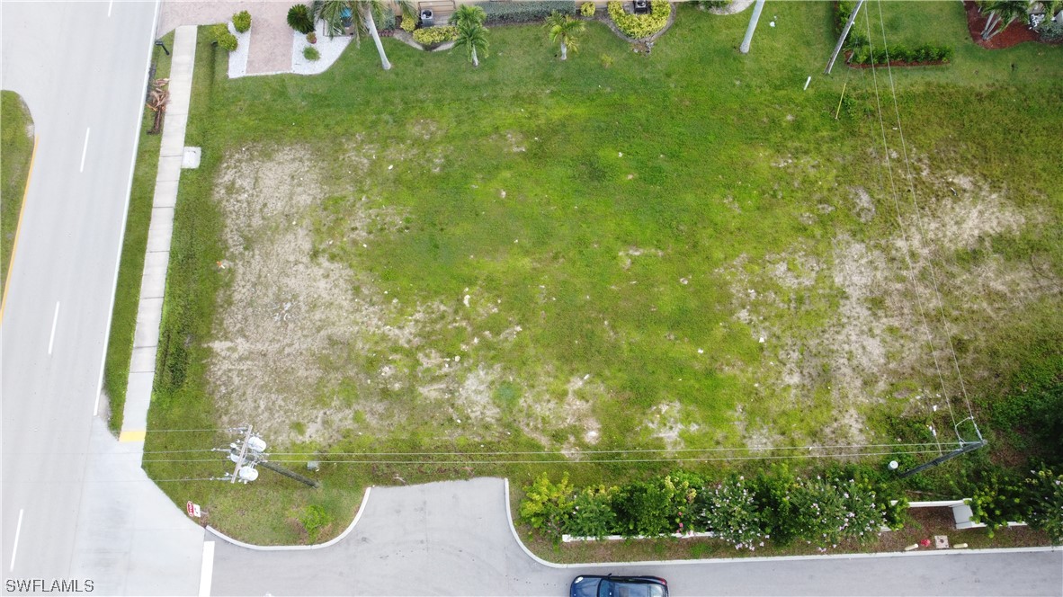 4413 Chiquita BLVD S