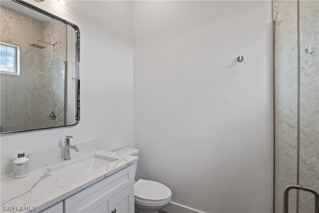 3813 Kismet Lakes LN