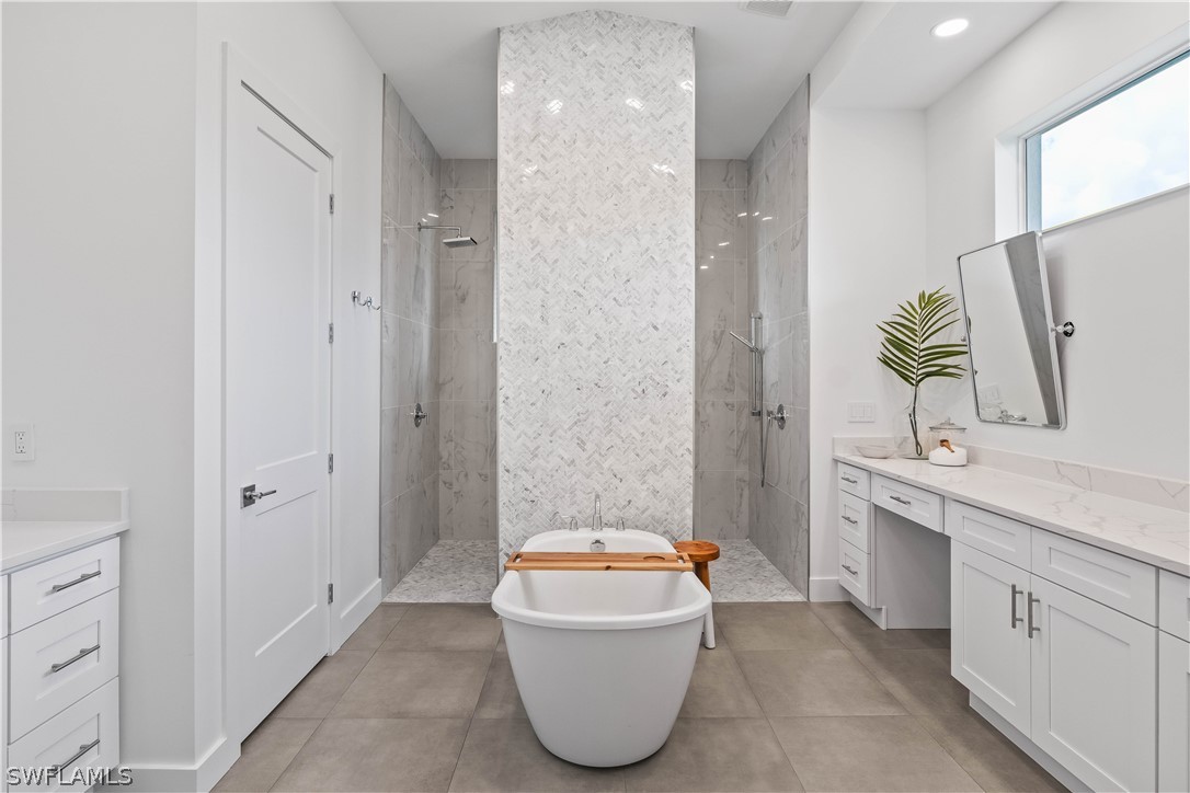 3813 Kismet Lakes LN