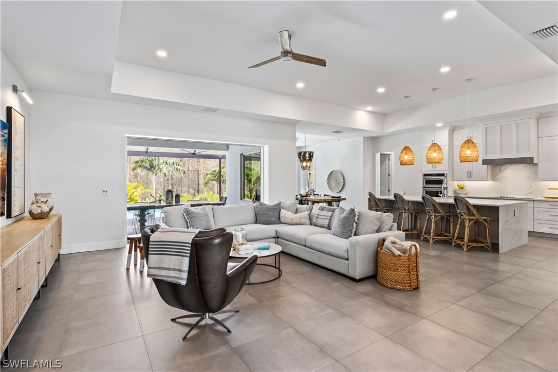 3813 Kismet Lakes LN