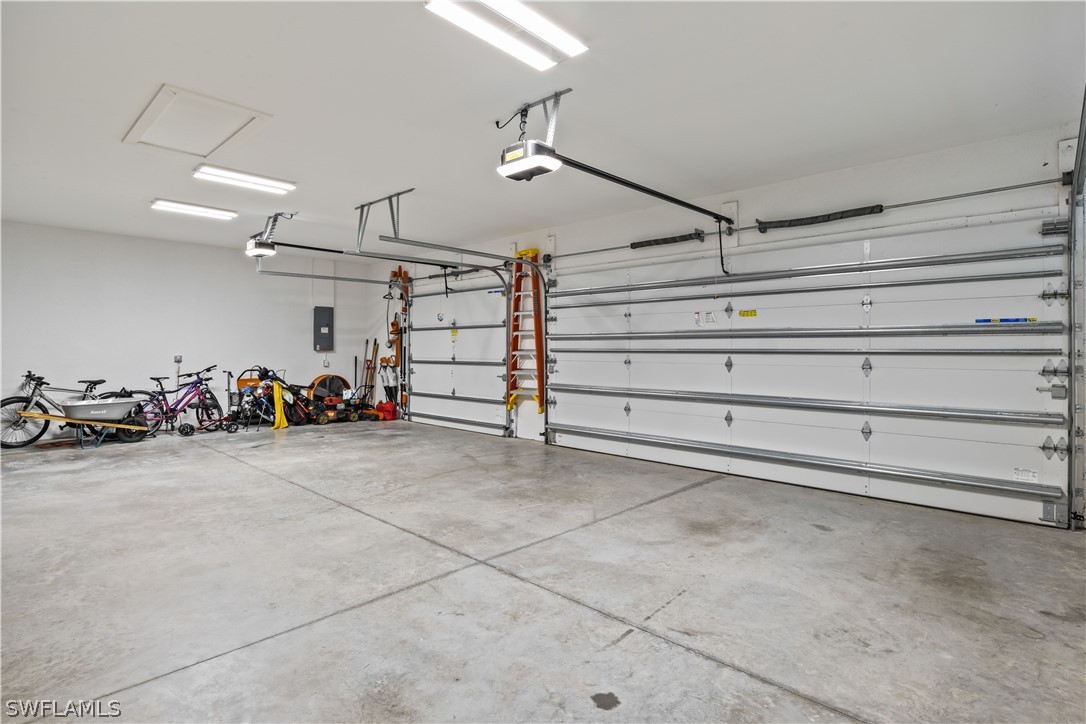 3813 Kismet Lakes LN