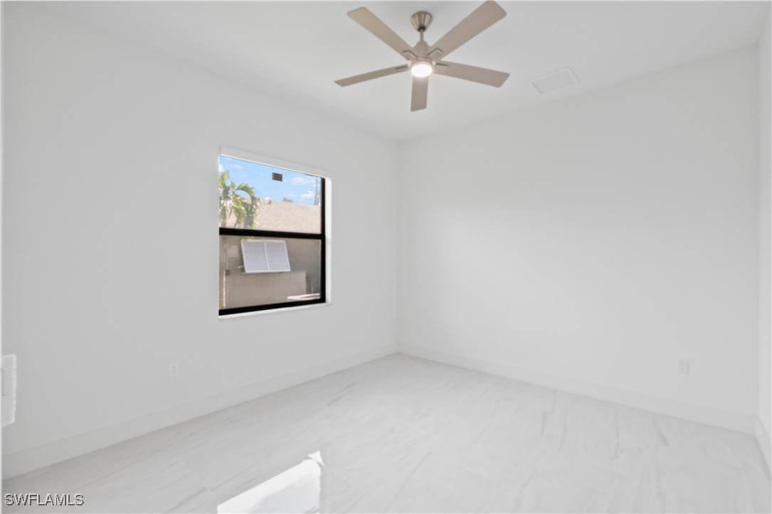 2557 SW 27th PL