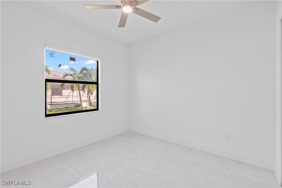 2557 SW 27th PL