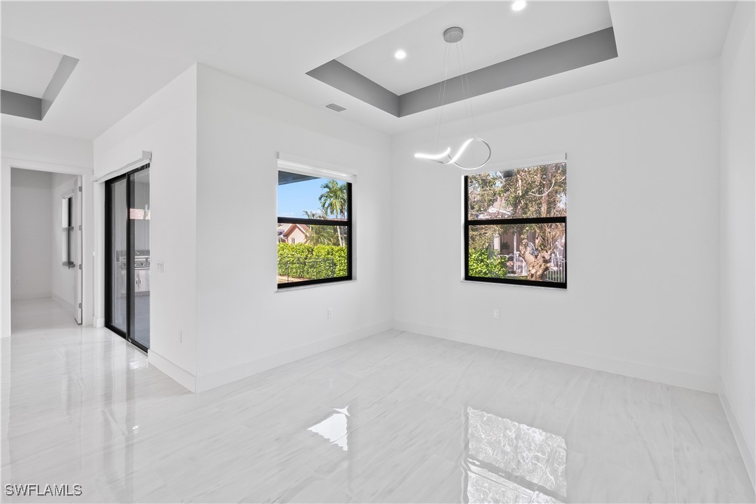 2557 SW 27th PL
