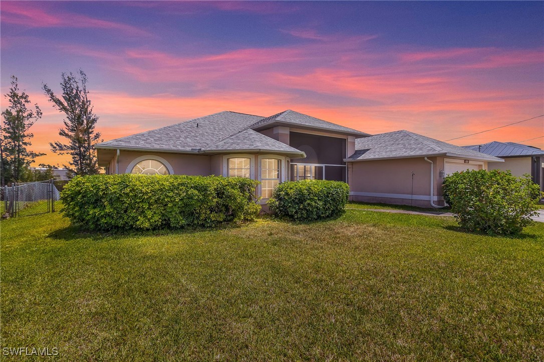 1943 SW 8th CT