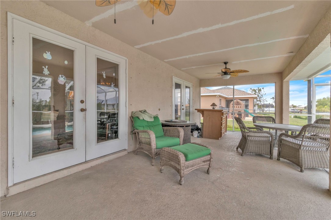 1943 SW 8th CT