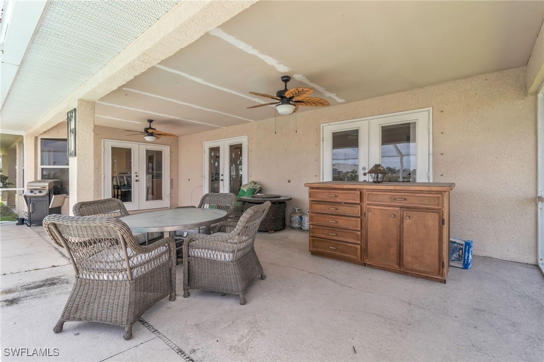 1943 SW 8th CT