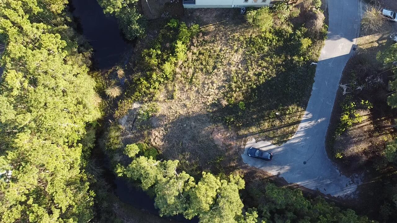 12 Bayshore Pines Court