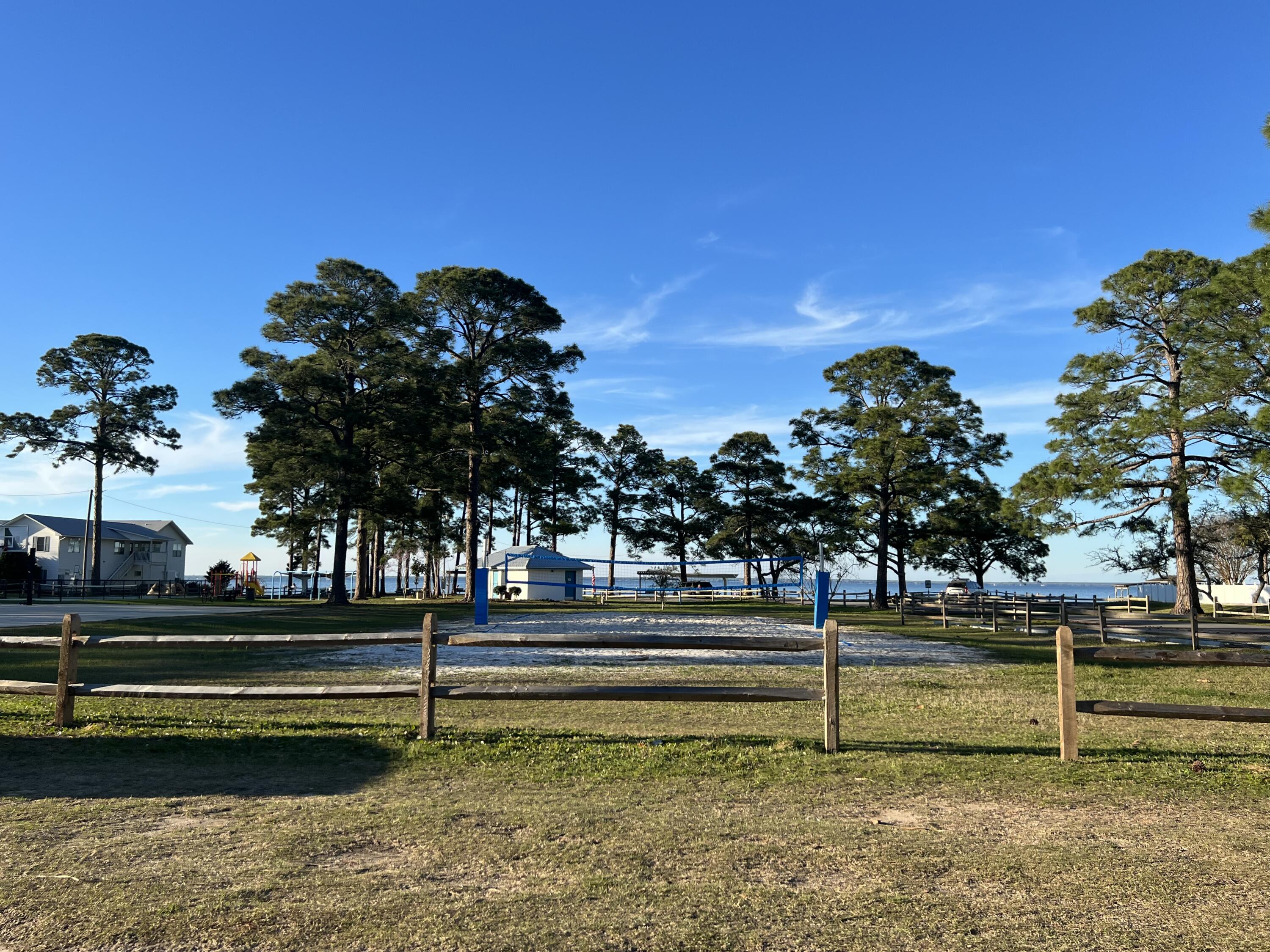 12 Bayshore Pines Court