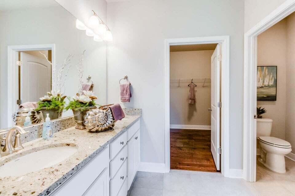 614 Las Roblas Grande Drive