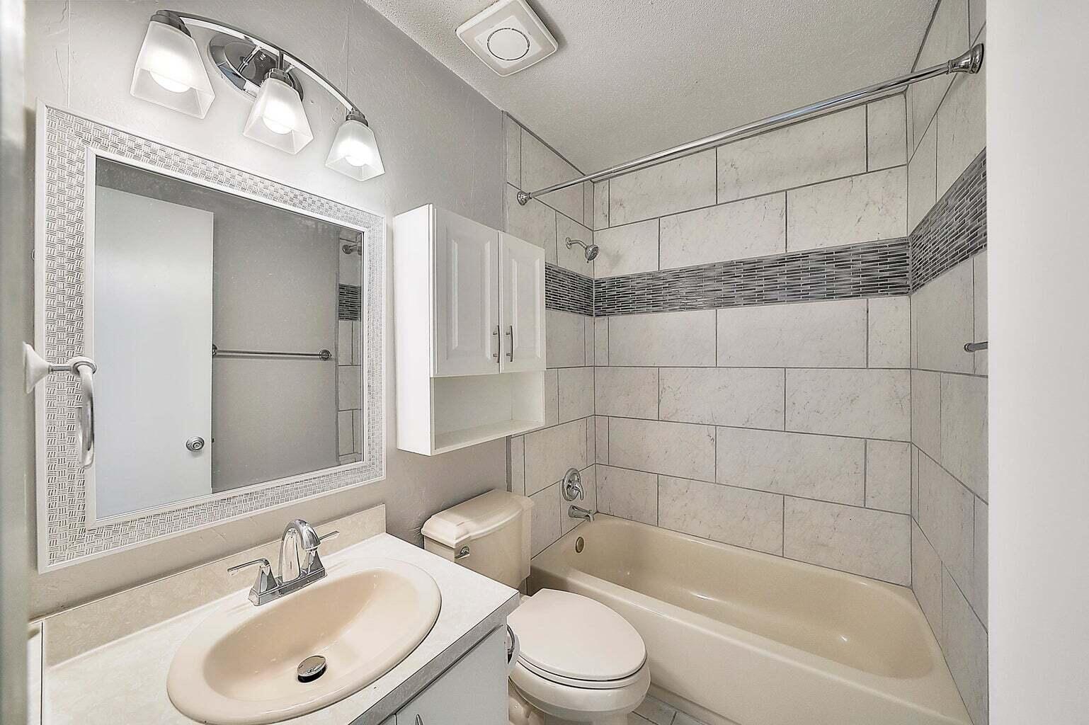 145 NW Mississippi Avenue