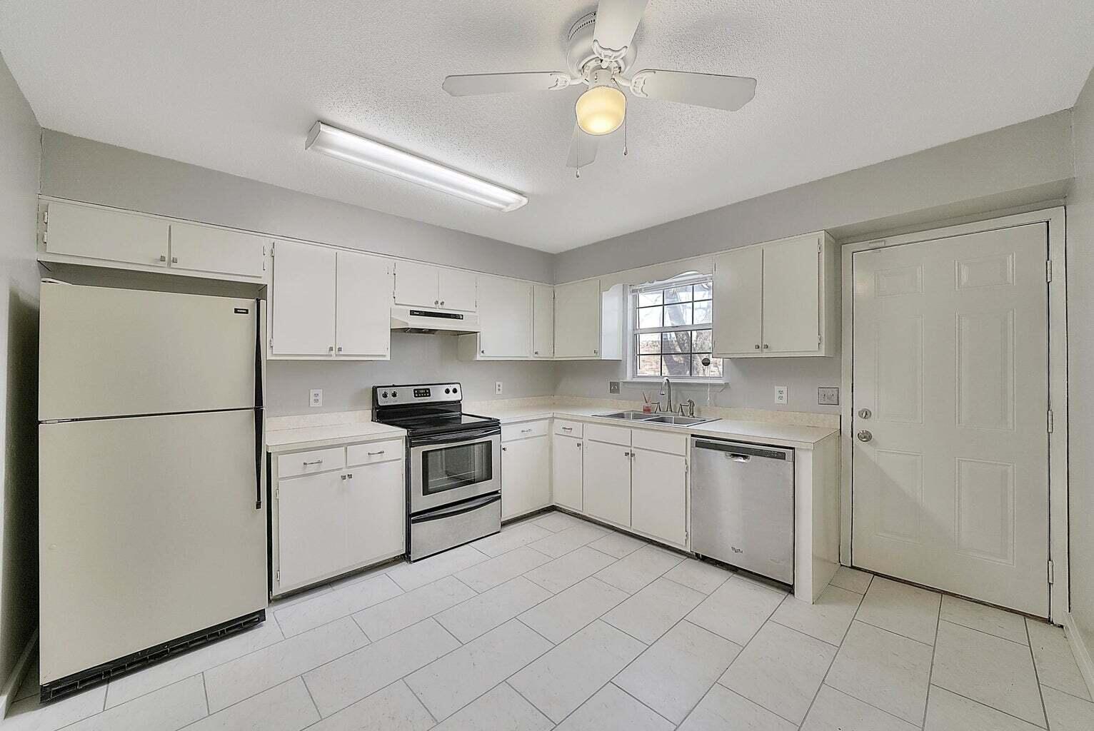 145 NW Mississippi Avenue