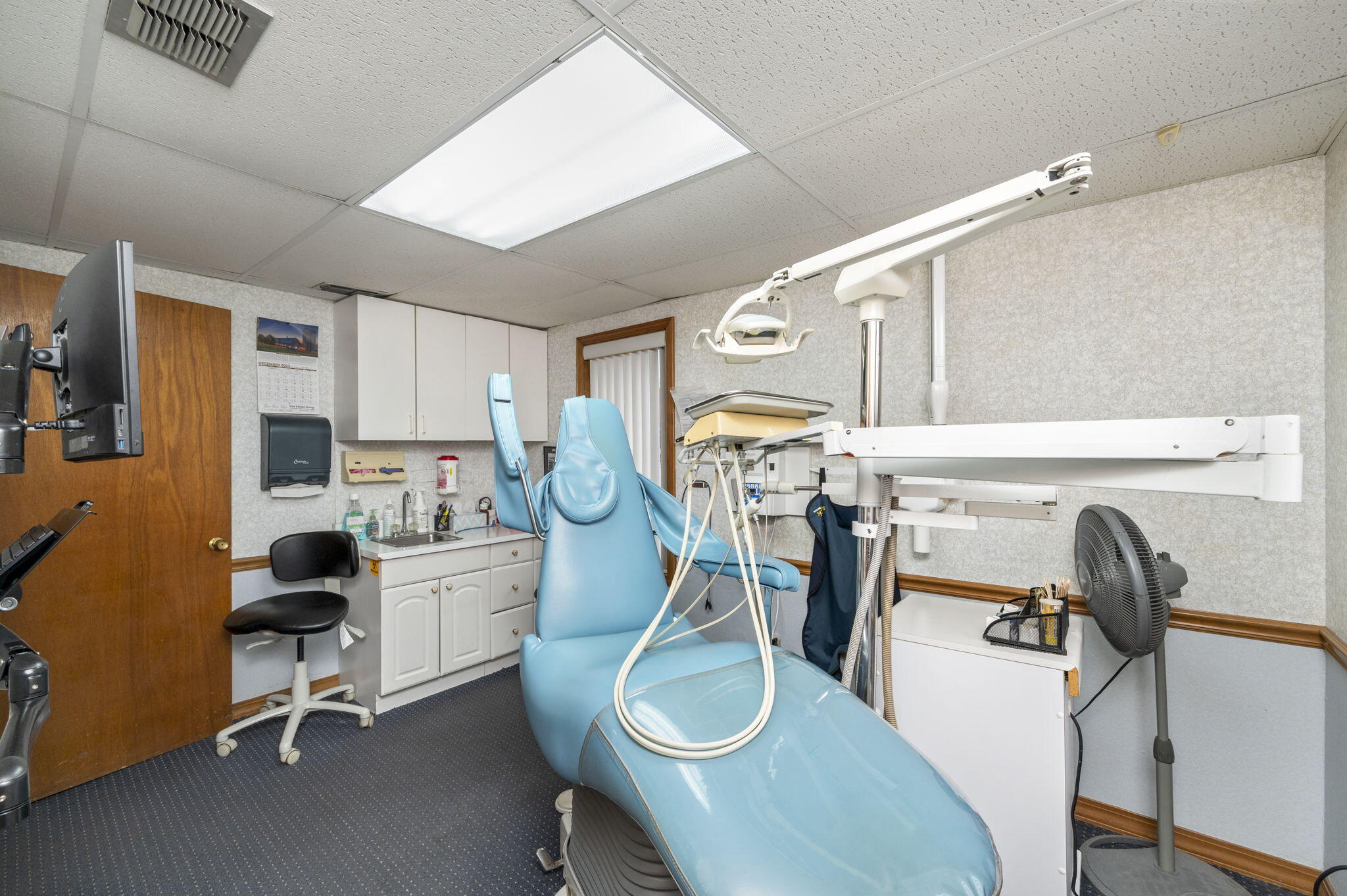 285 N Ferdon Boulevard