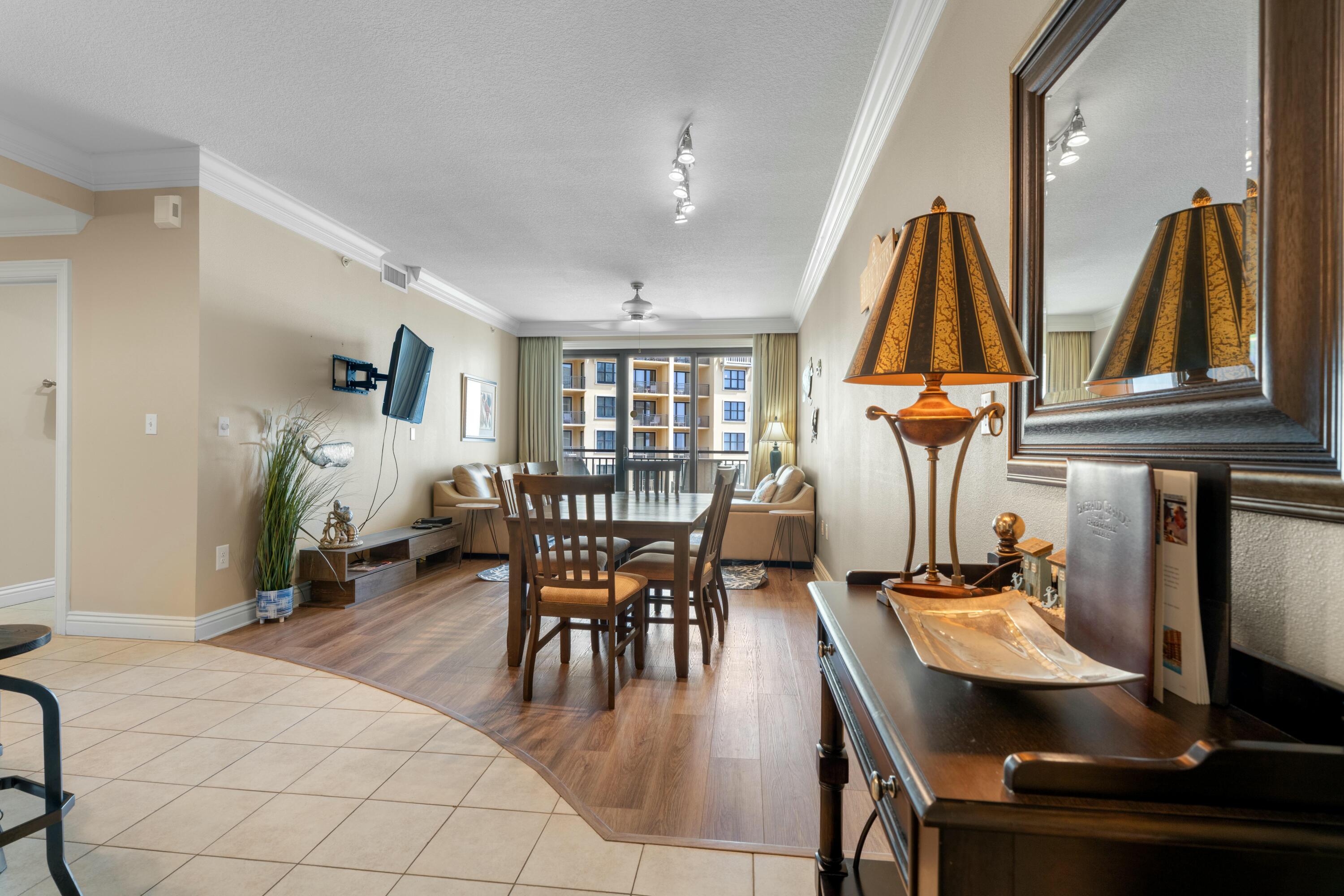 10 Harbor Boulevard, UNIT W1021