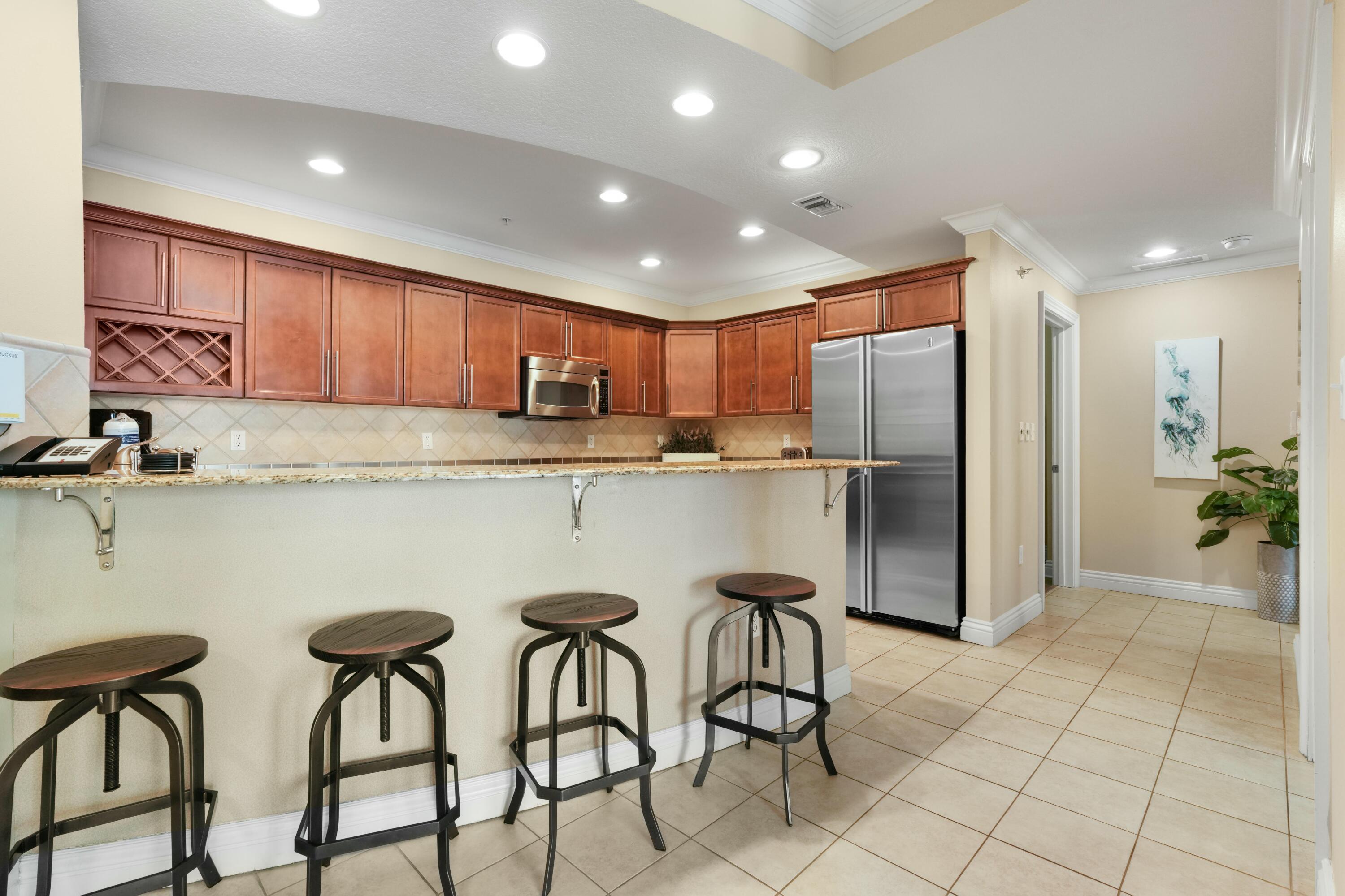 10 Harbor Boulevard, UNIT W1021