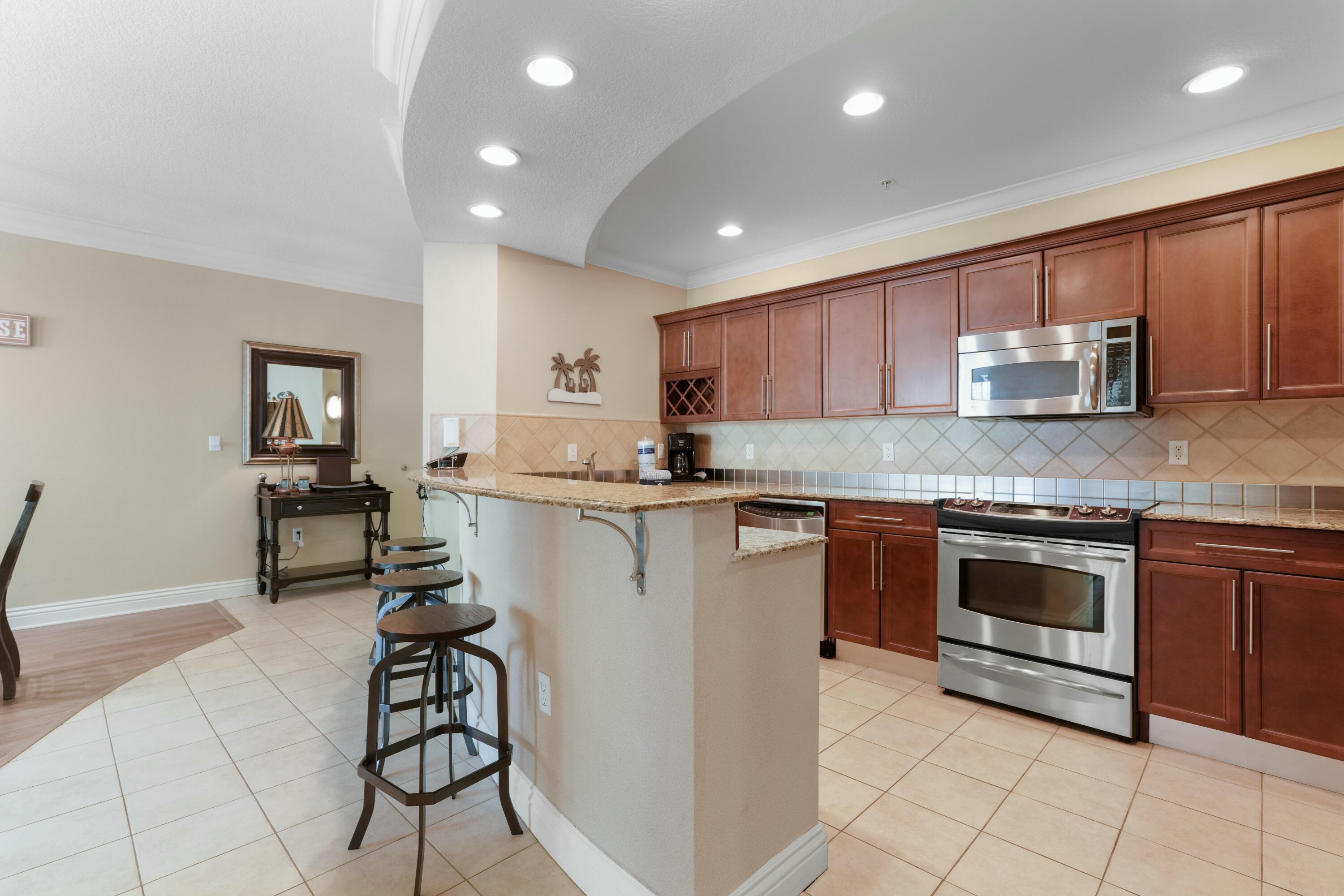 10 Harbor Boulevard, UNIT W1021