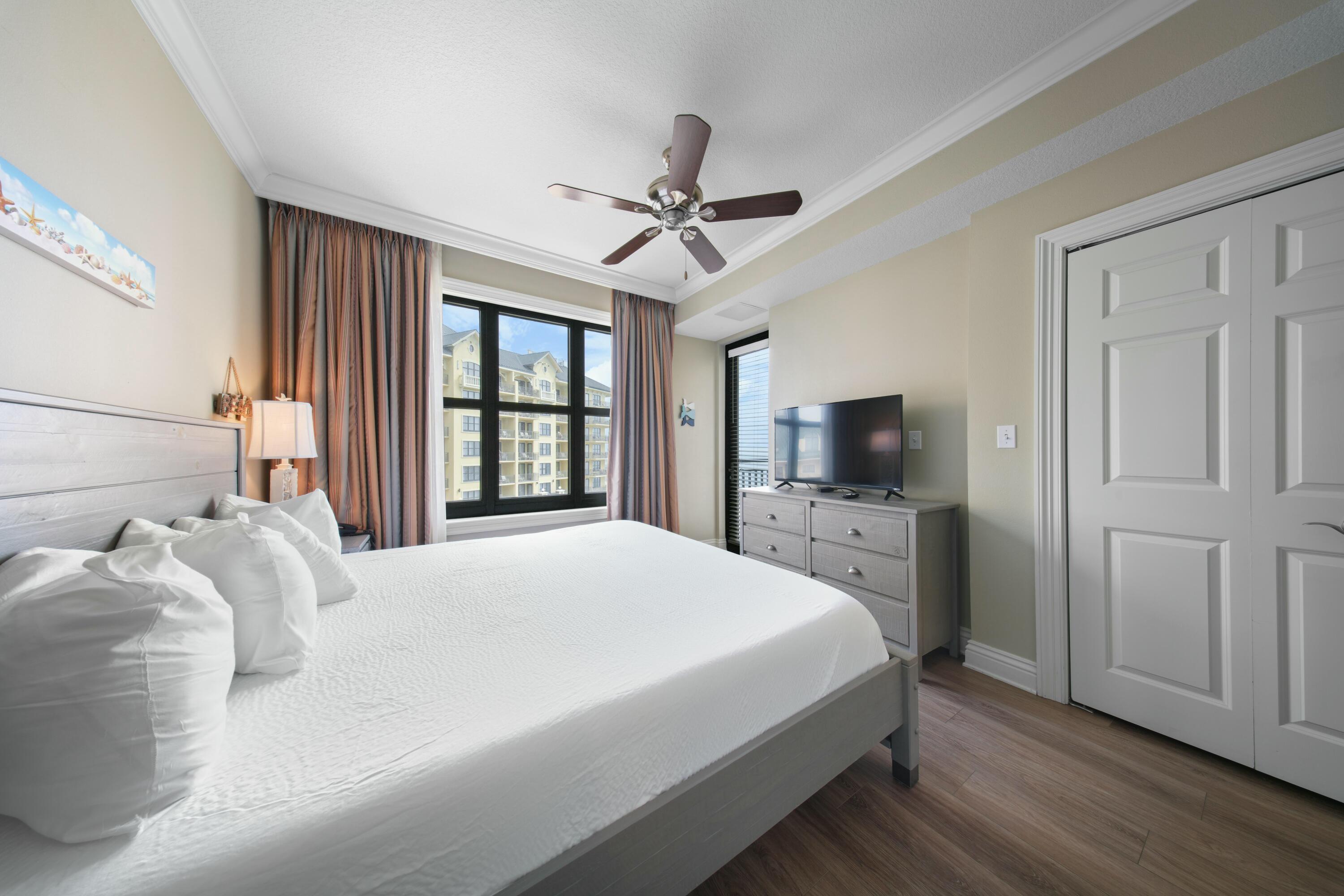 10 Harbor Boulevard, UNIT W1021