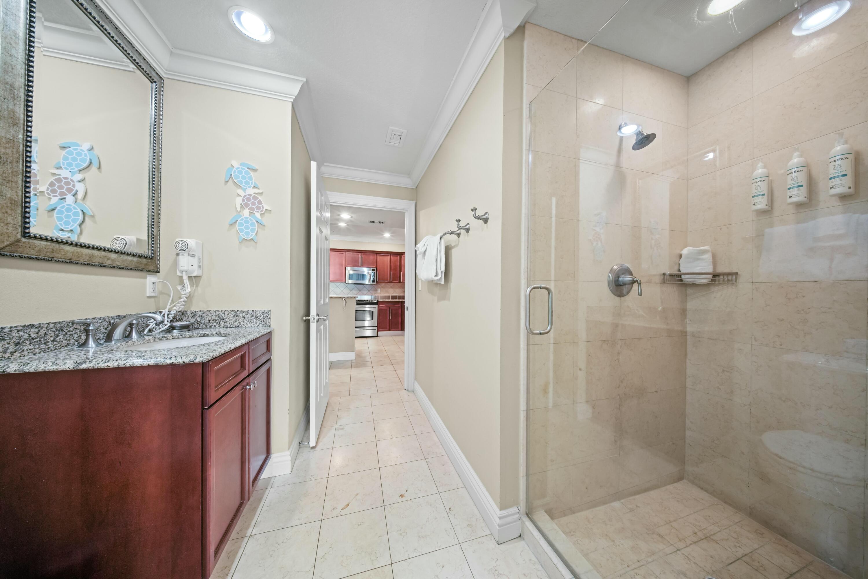 10 Harbor Boulevard, UNIT W1021