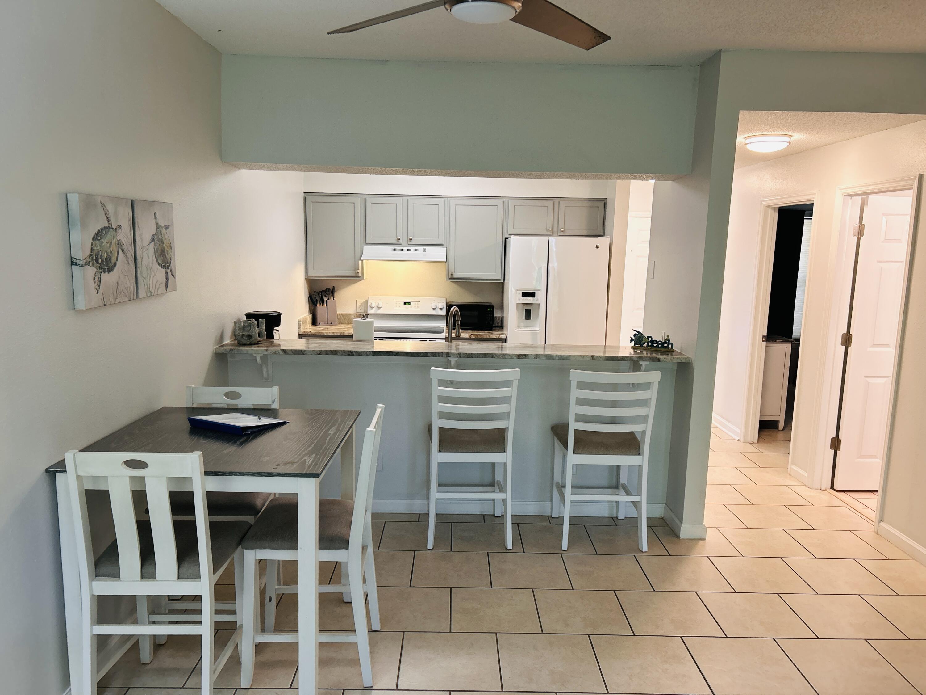 200 Sandestin Lane, APT 909