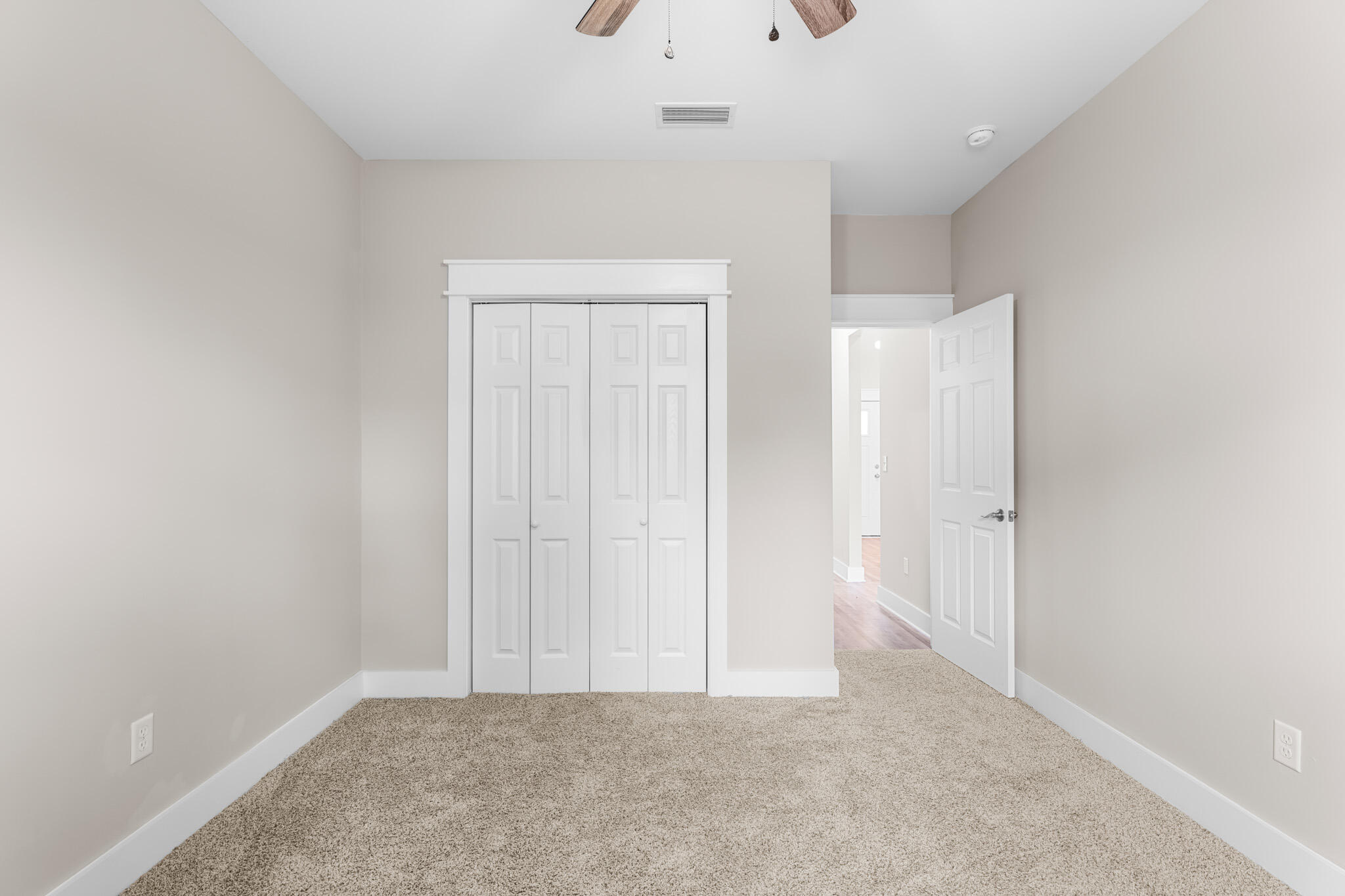 5 Romana Lane