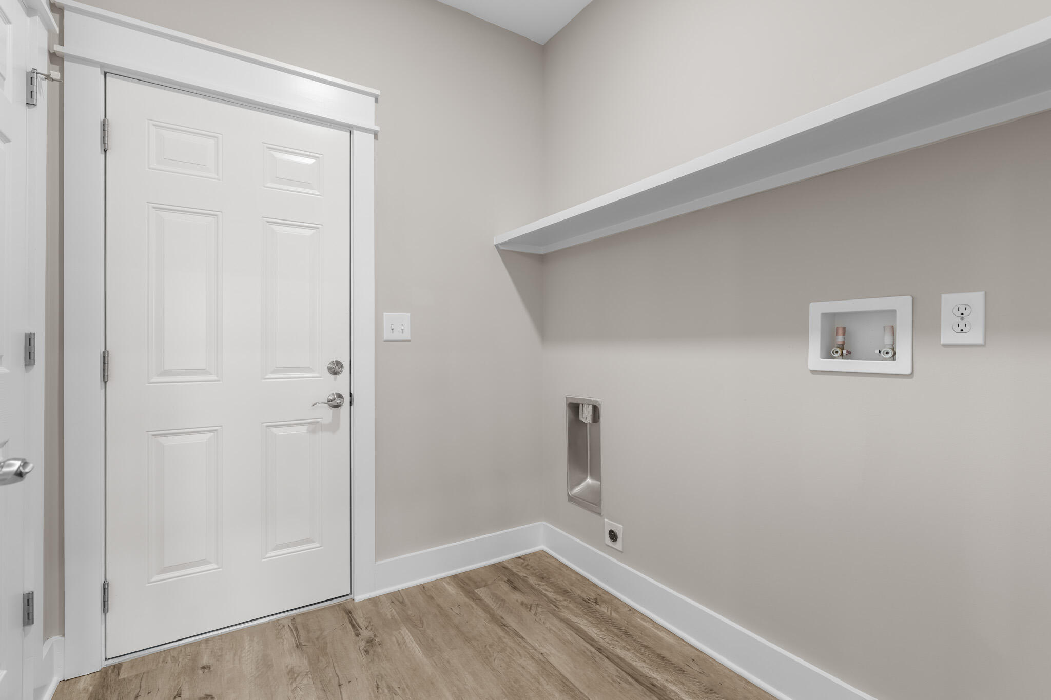 5 Romana Lane