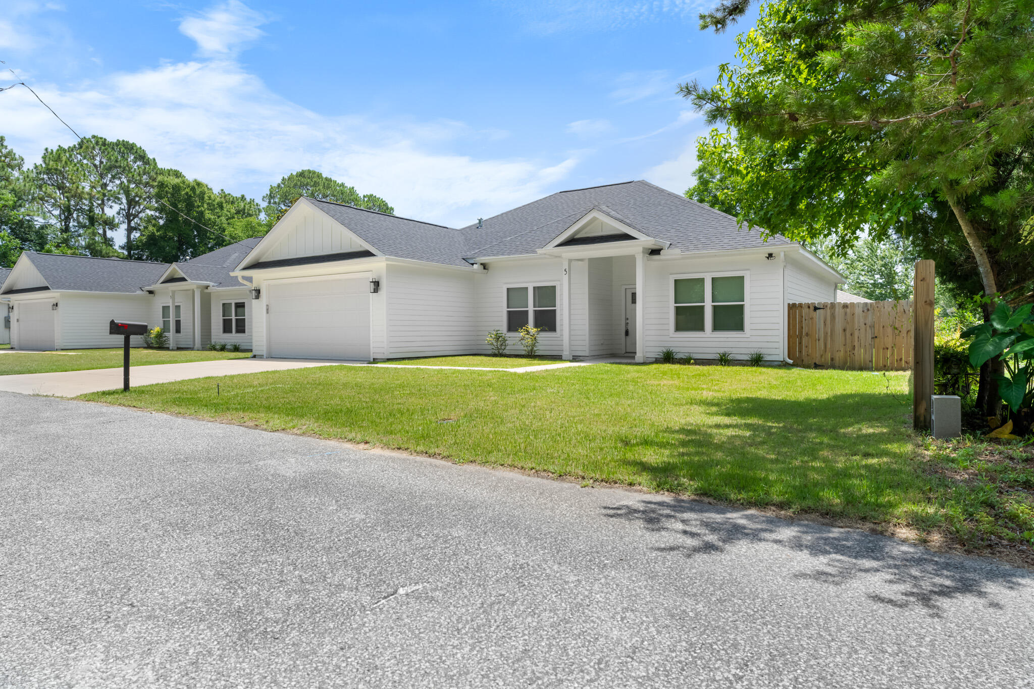 5 Romana Lane