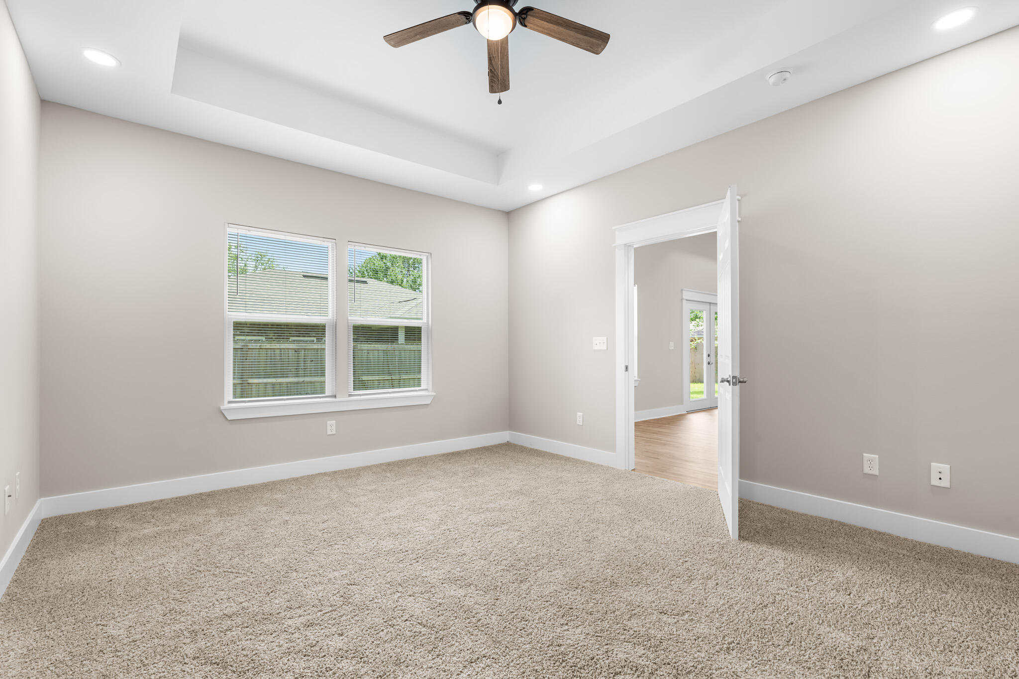 5 Romana Lane