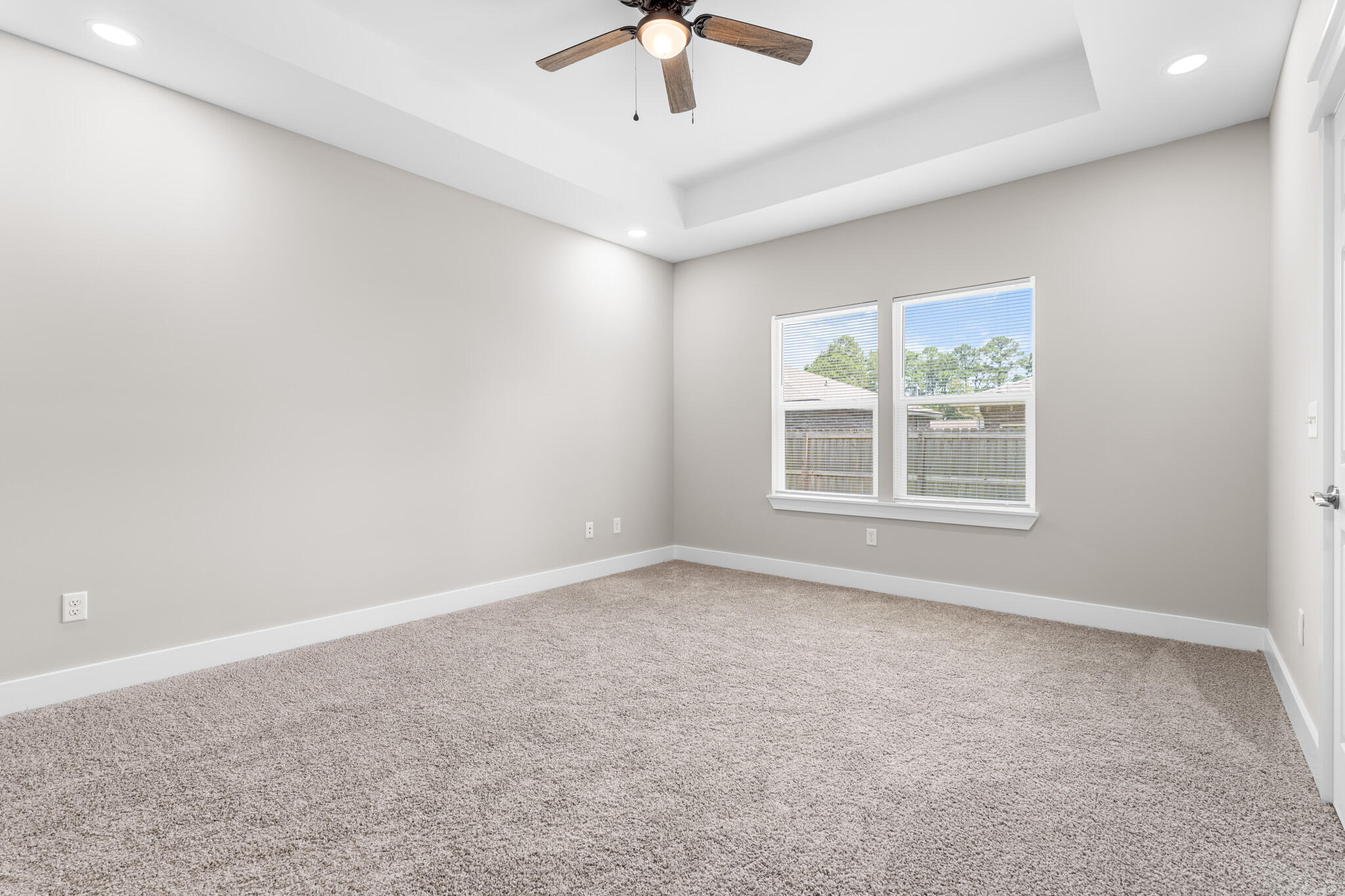 5 Romana Lane