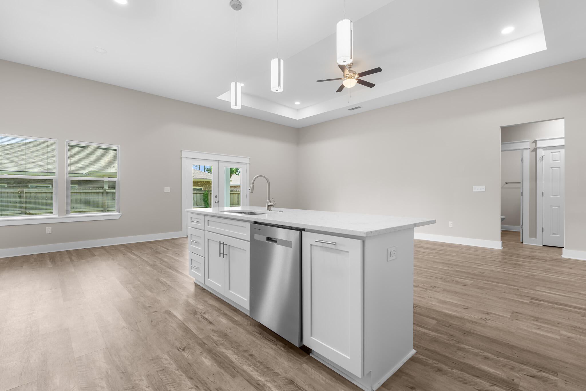 5 Romana Lane