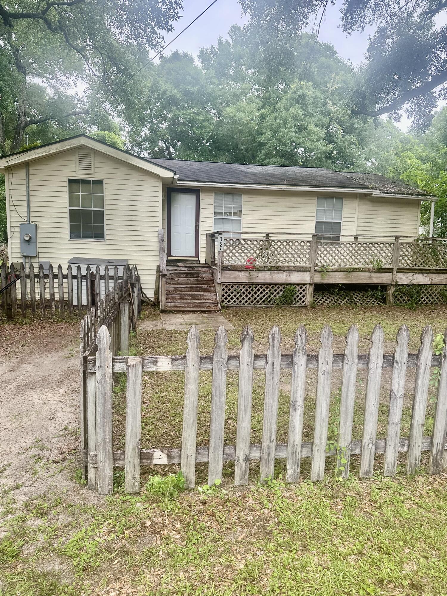 397 E Burdick Avenue, DeFuniak Springs