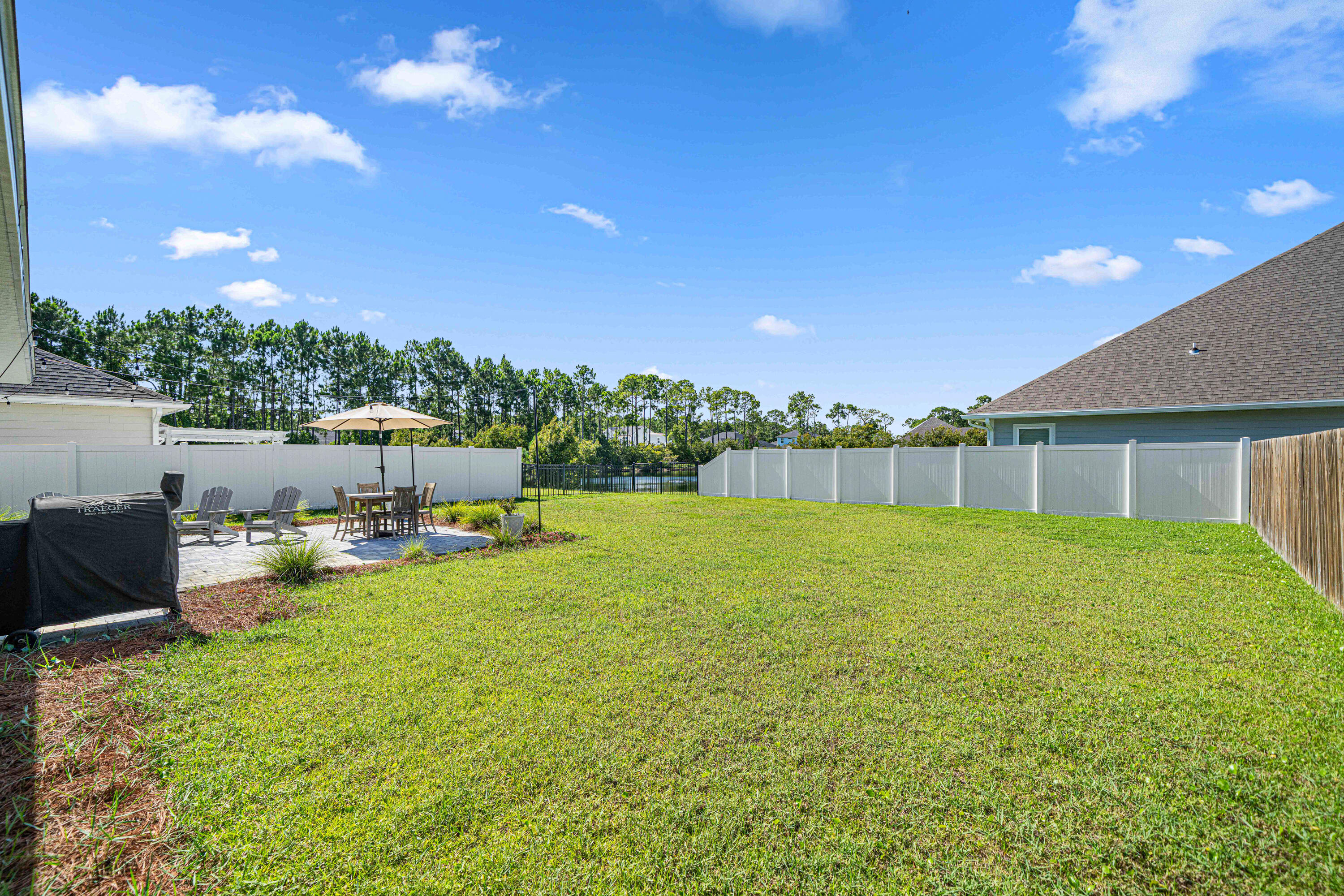 599 Las Roblas Grande Drive