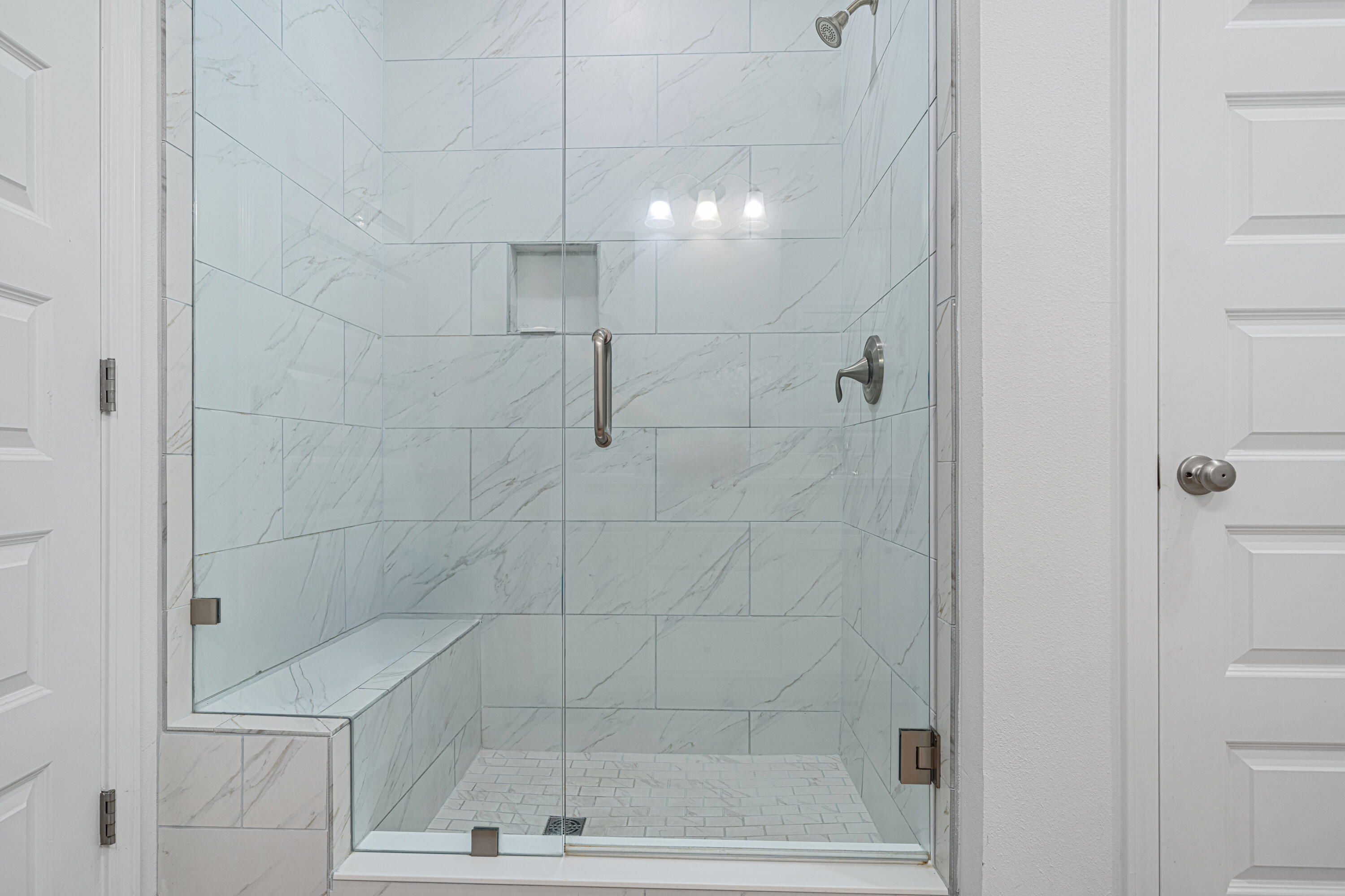 599 Las Roblas Grande Drive