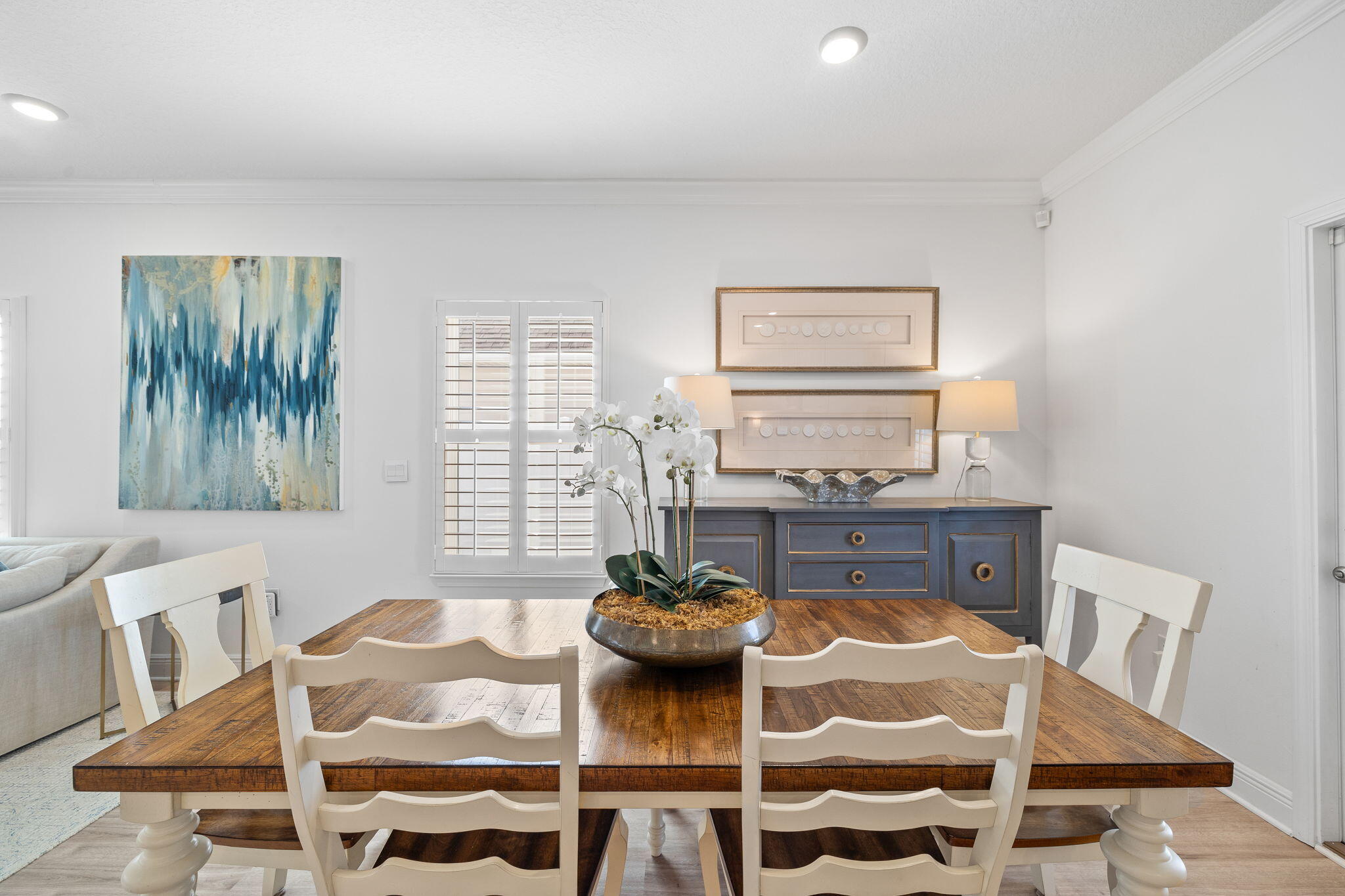 599 Las Roblas Grande Drive