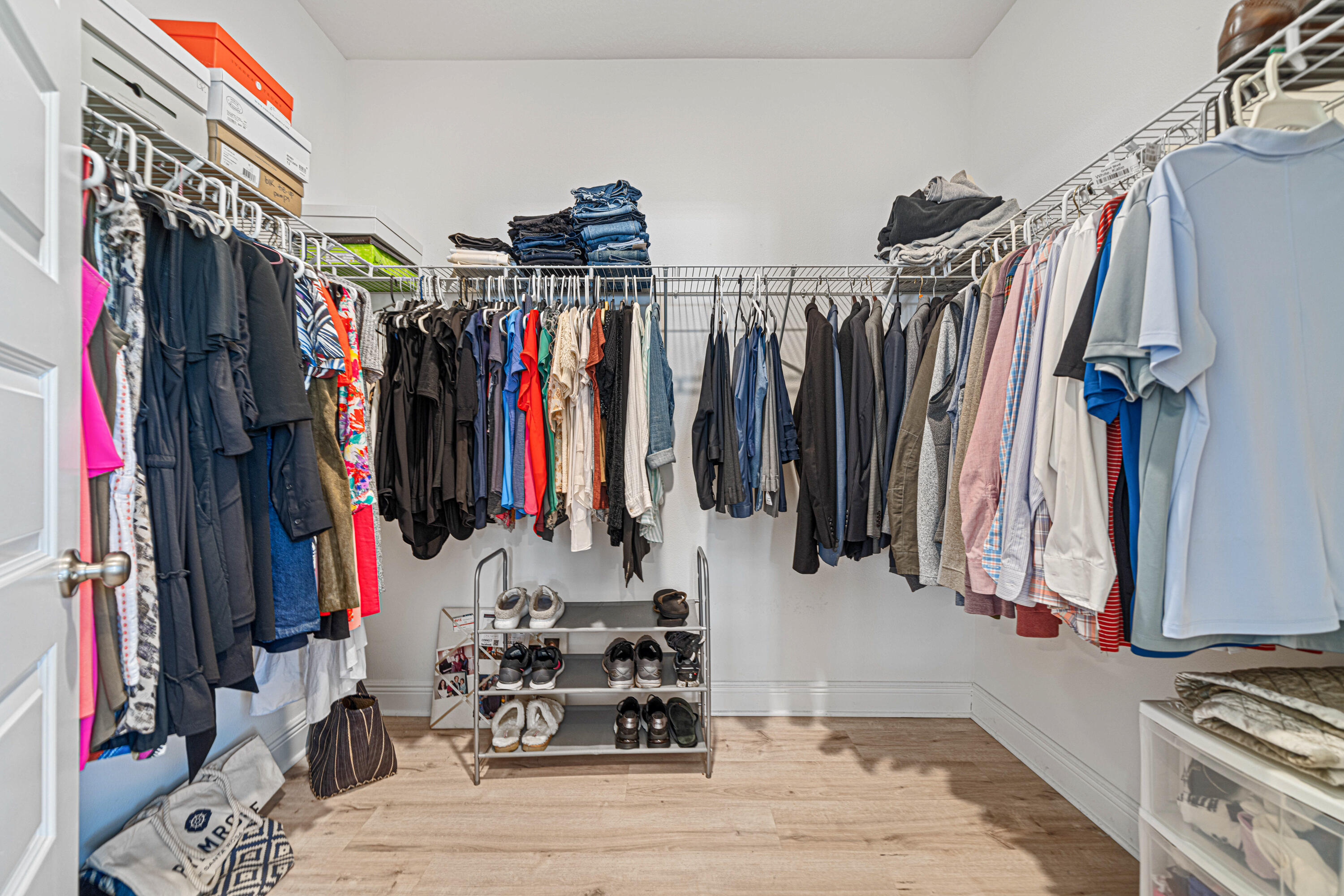 599 Las Roblas Grande Drive