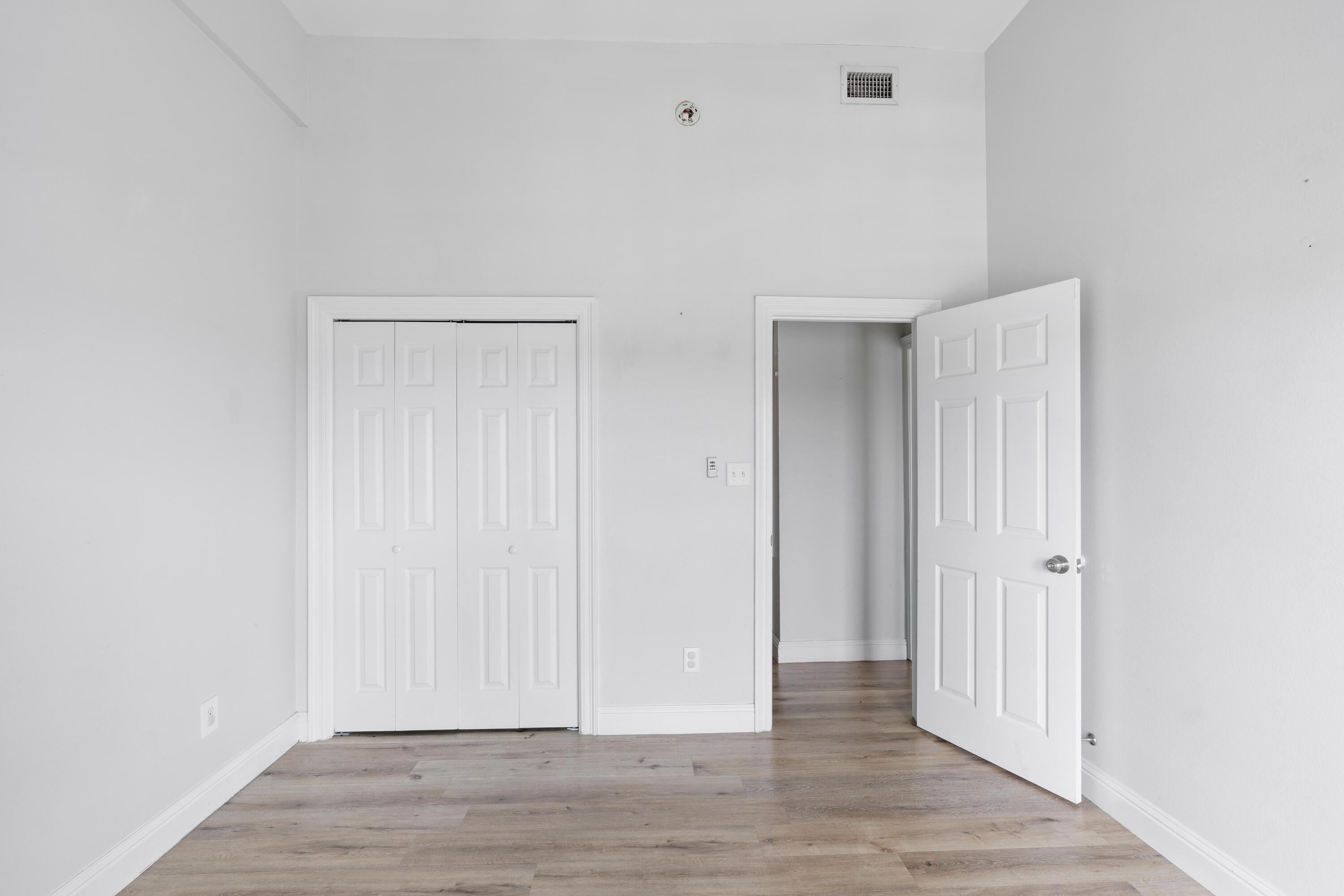 4507 Furling Lane, 302