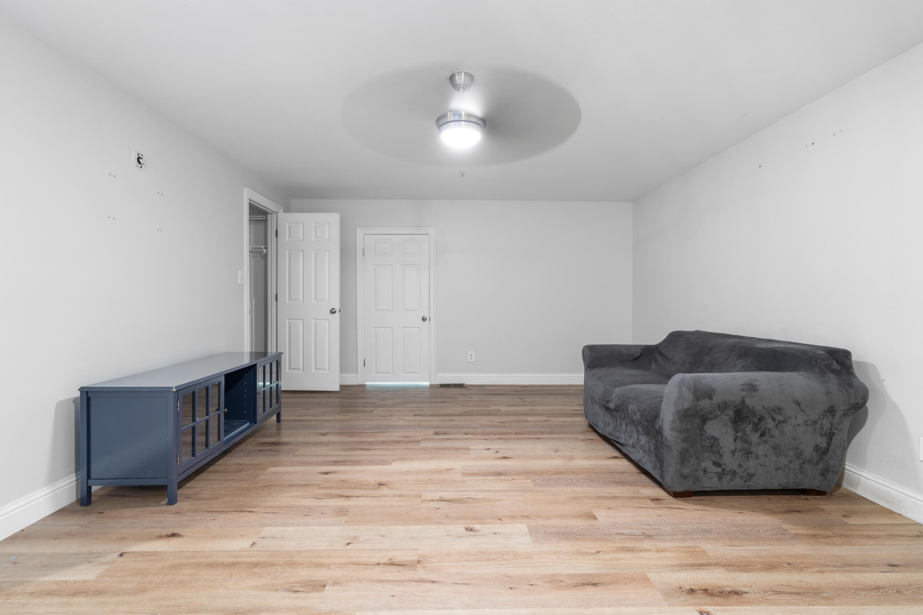 4507 Furling Lane, 302