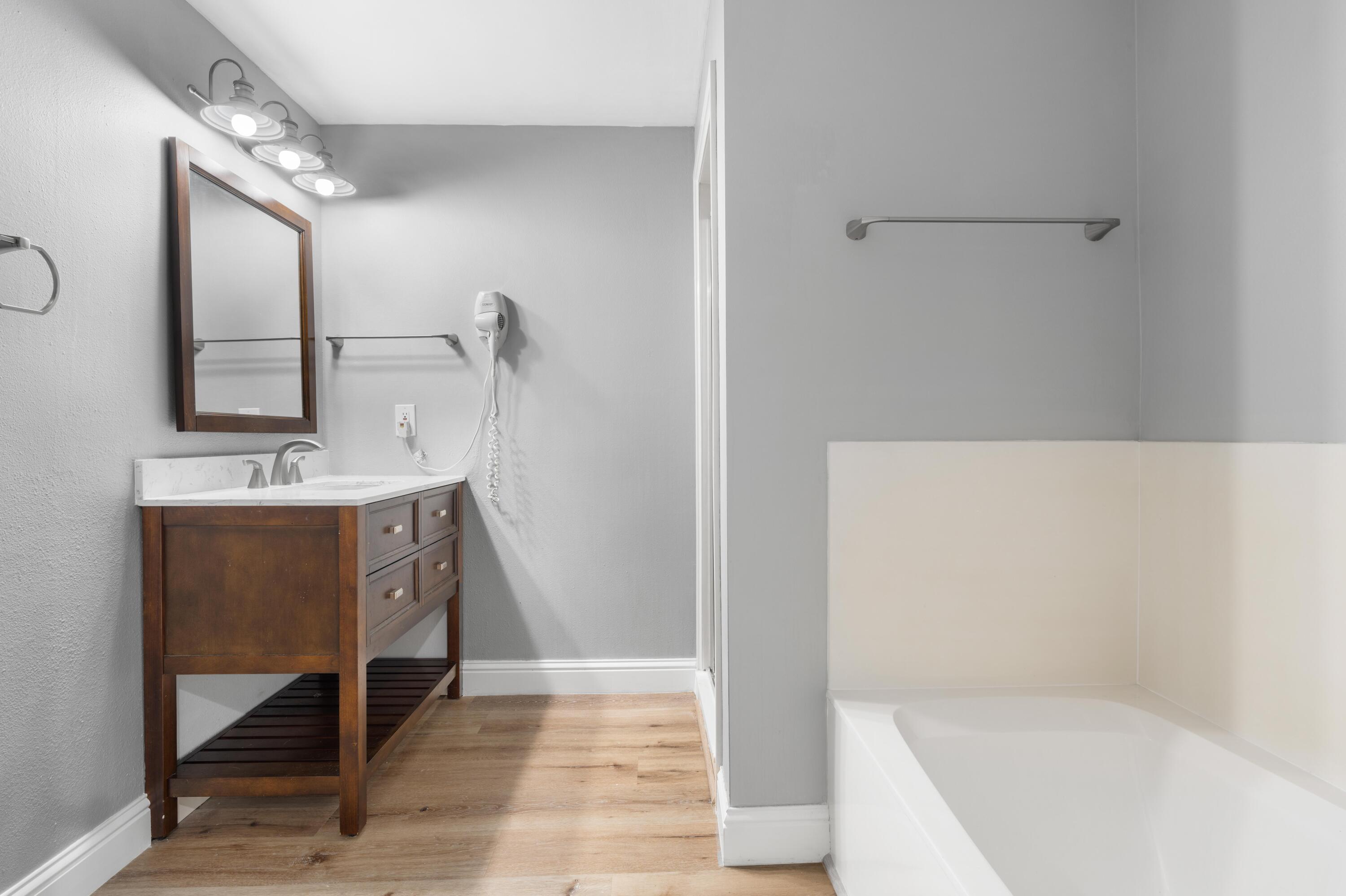 4507 Furling Lane, 302