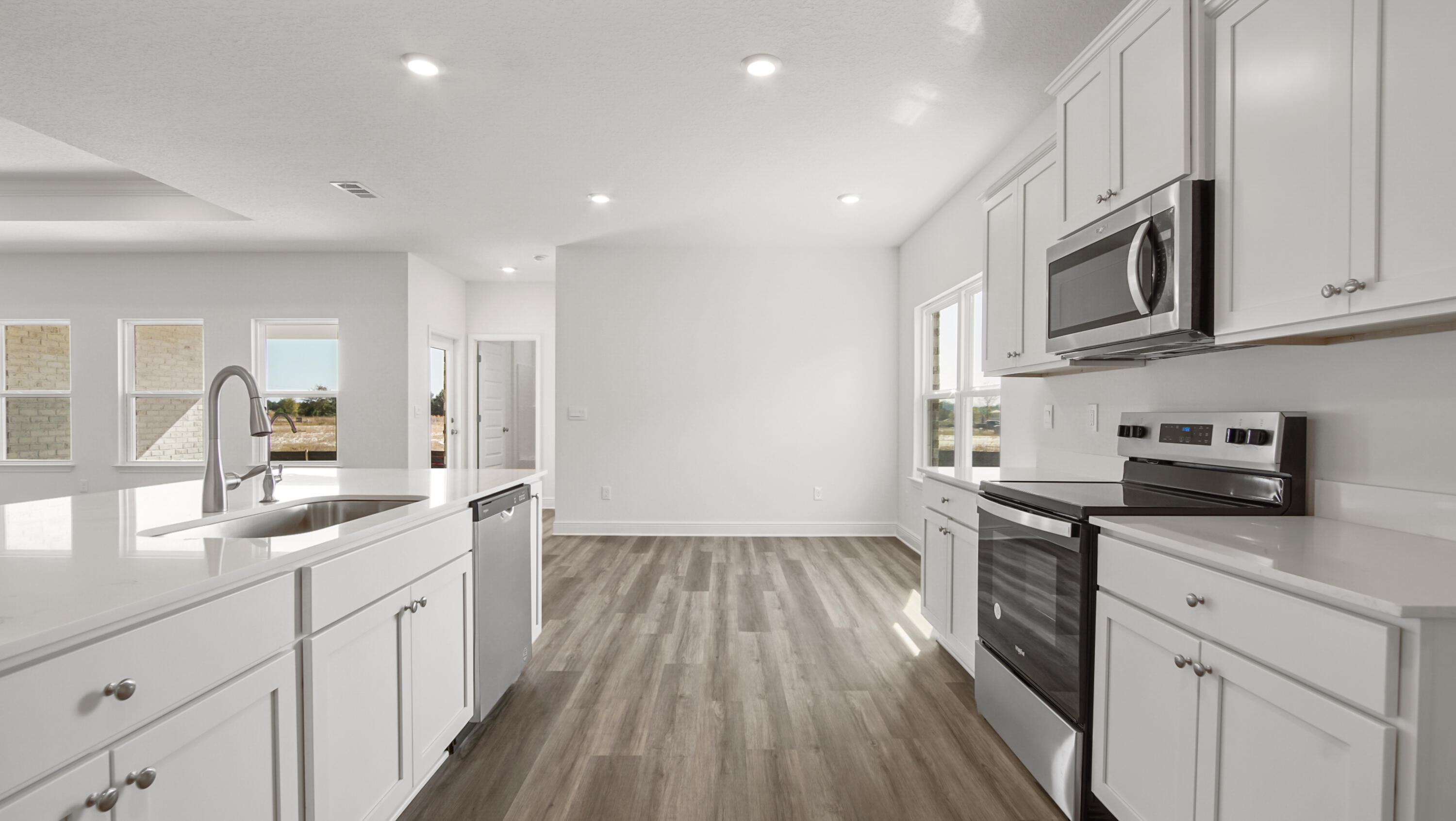 48 W Farm Owl Drive