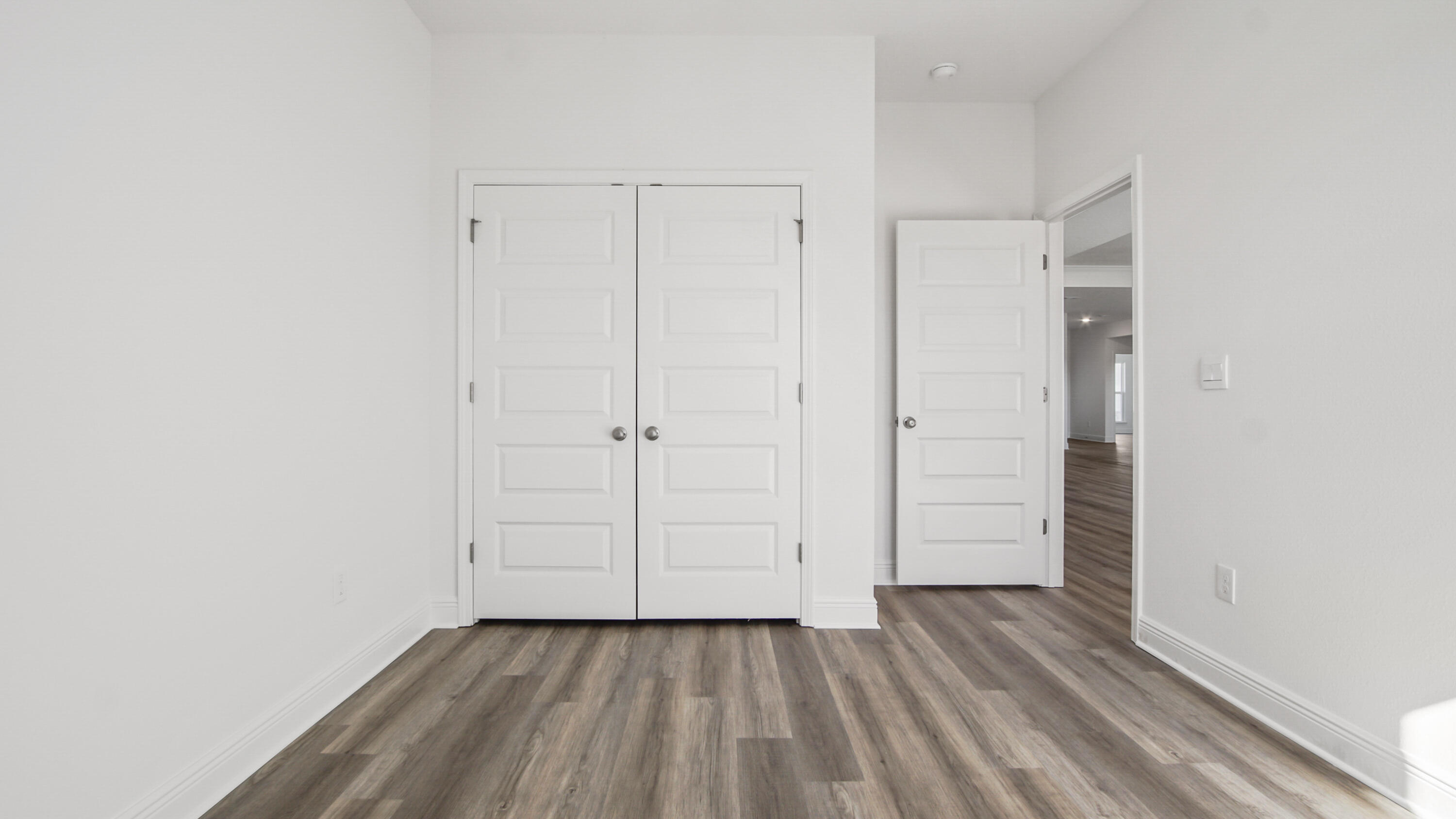 48 W Farm Owl Drive