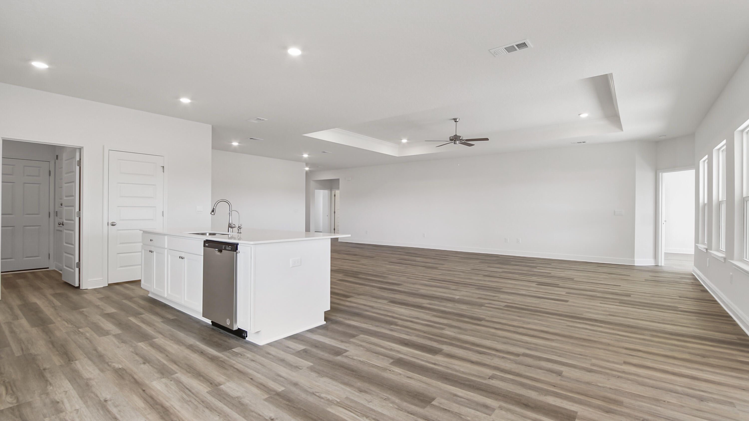 48 W Farm Owl Drive