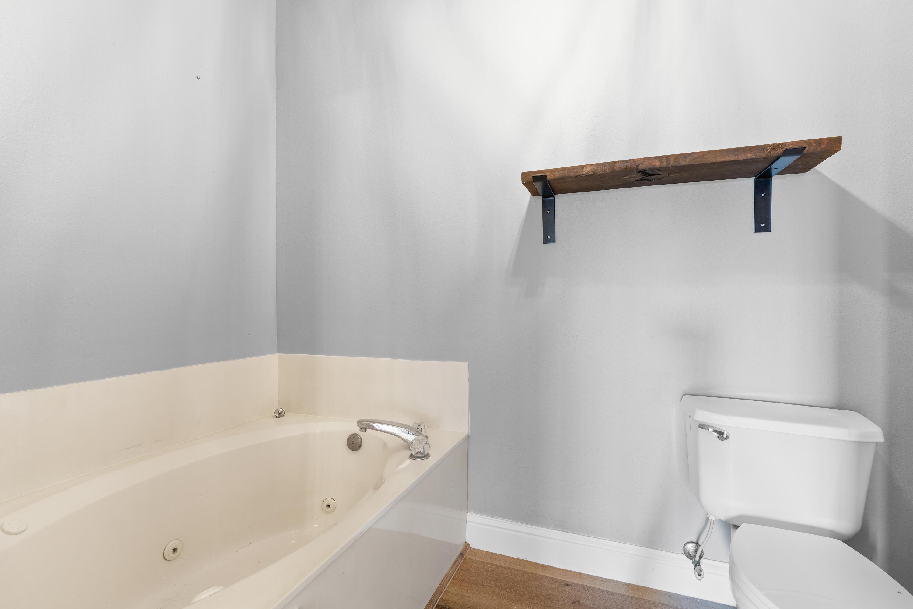 4507 Furling Lane 302