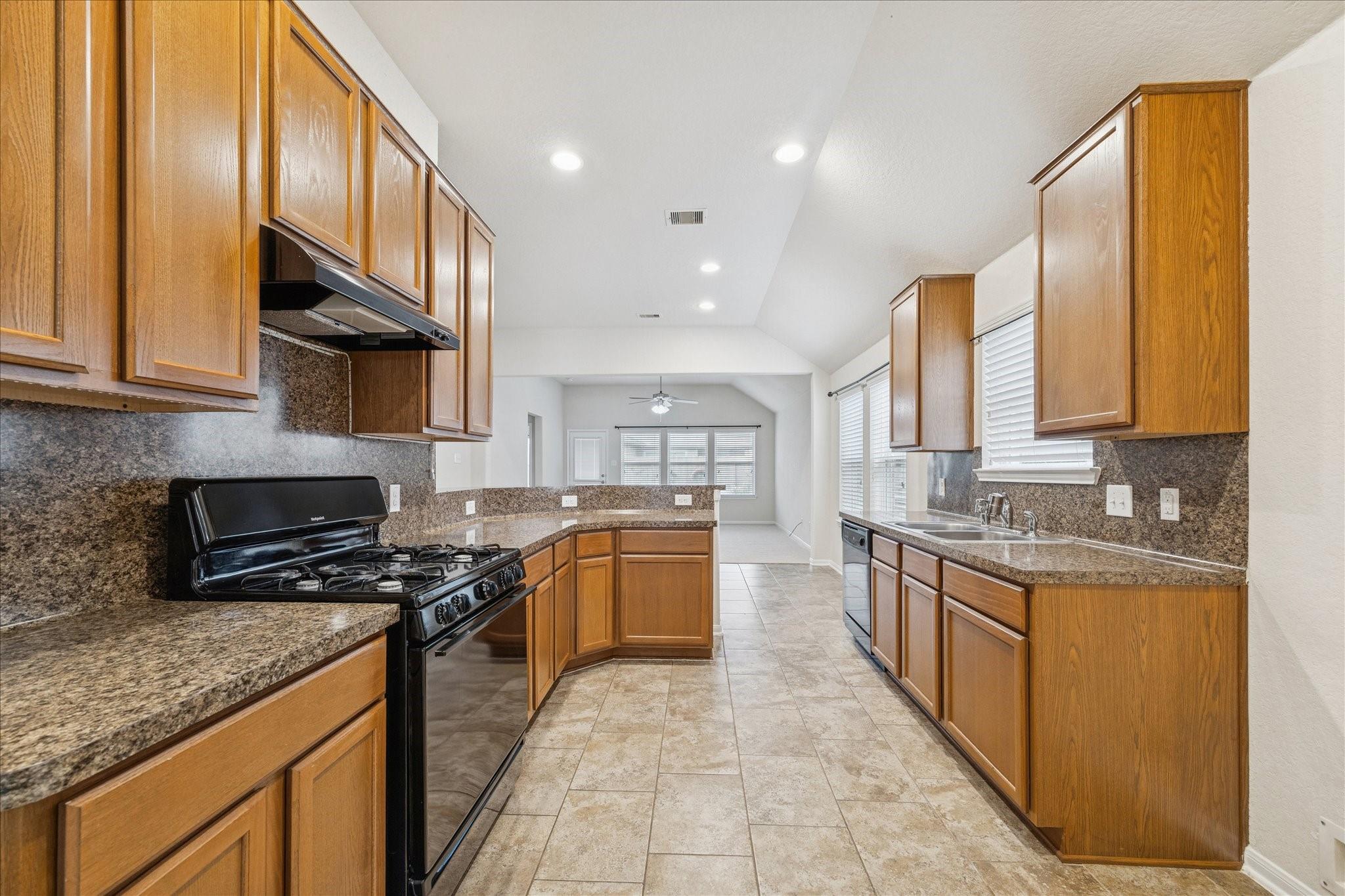 8211 Pastel Dawn Trace